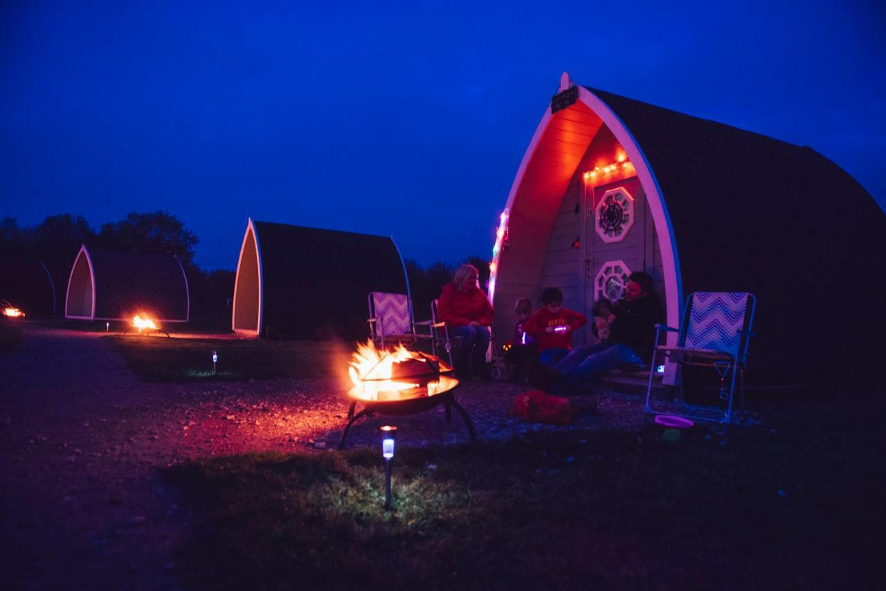 Camping Pod Near Lake Hotel Preston  Exterior photo